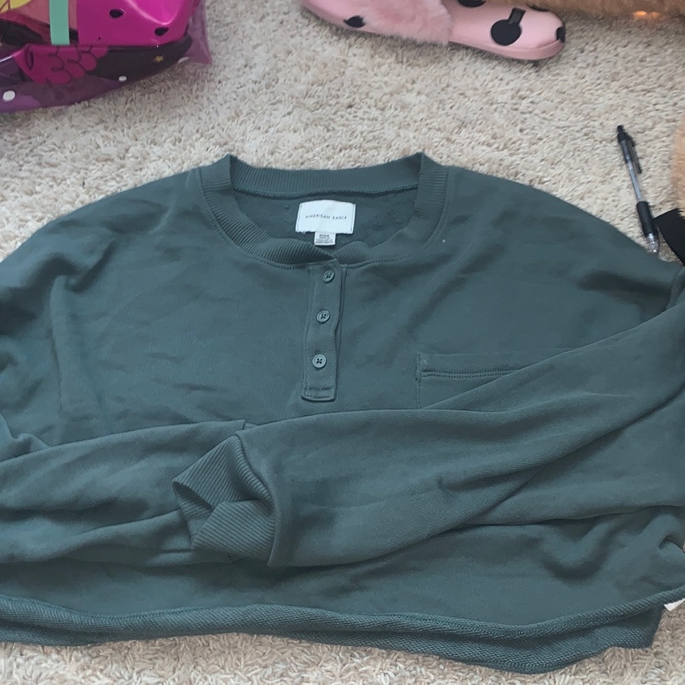 green cropped sweater